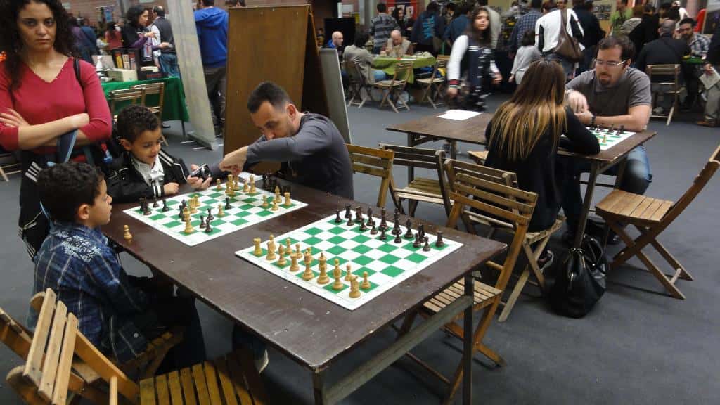 PLAY 2015