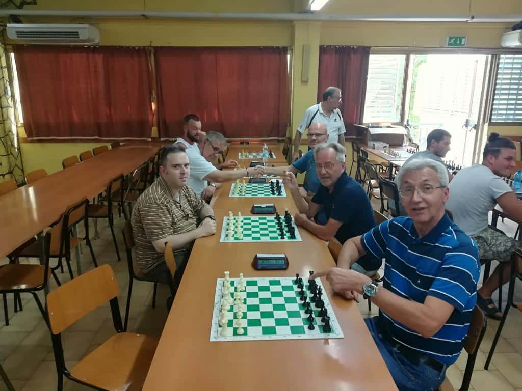2° torneo di autofinanziamento al club 64.