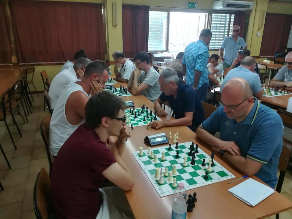 2° torneo di autofinanziamento al club 64.
