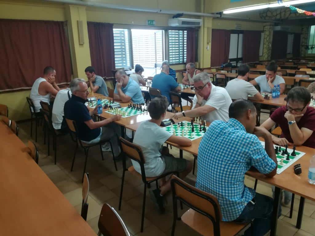 2° torneo di autofinanziamento al club 64.