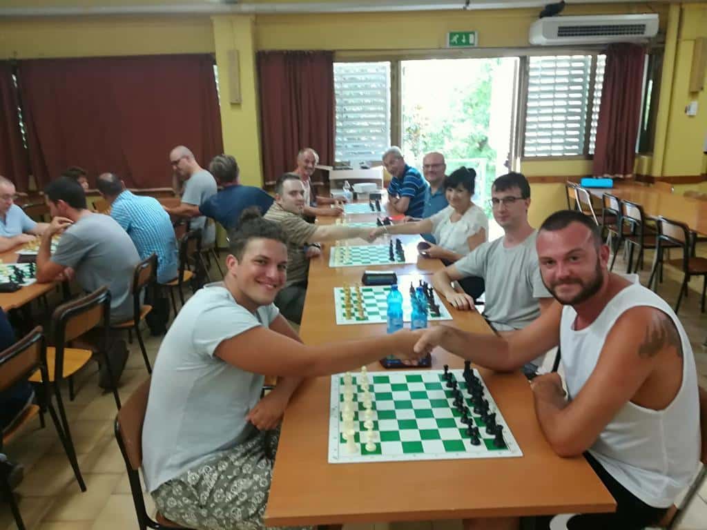 2° torneo di autofinanziamento al club 64.