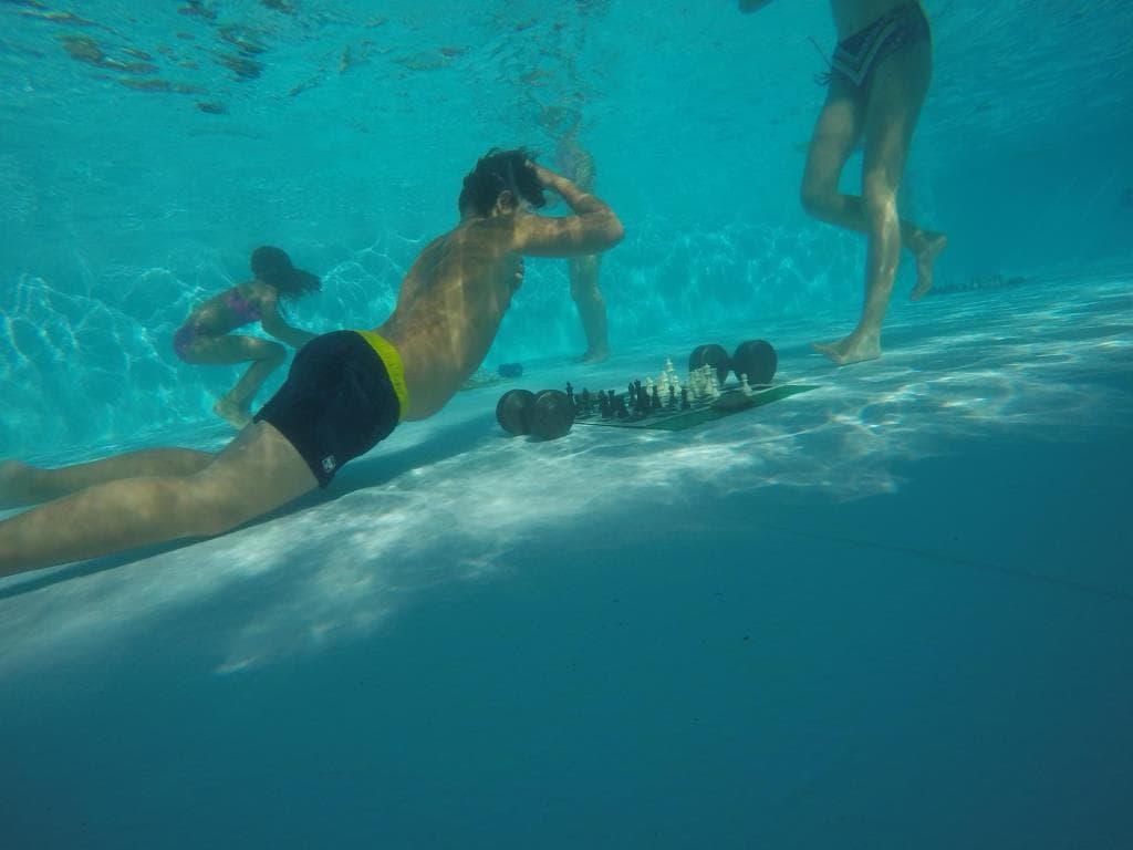 Chess Diving
