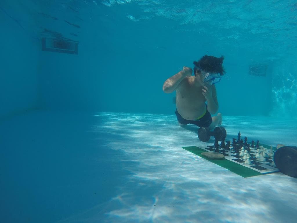 Chess Diving