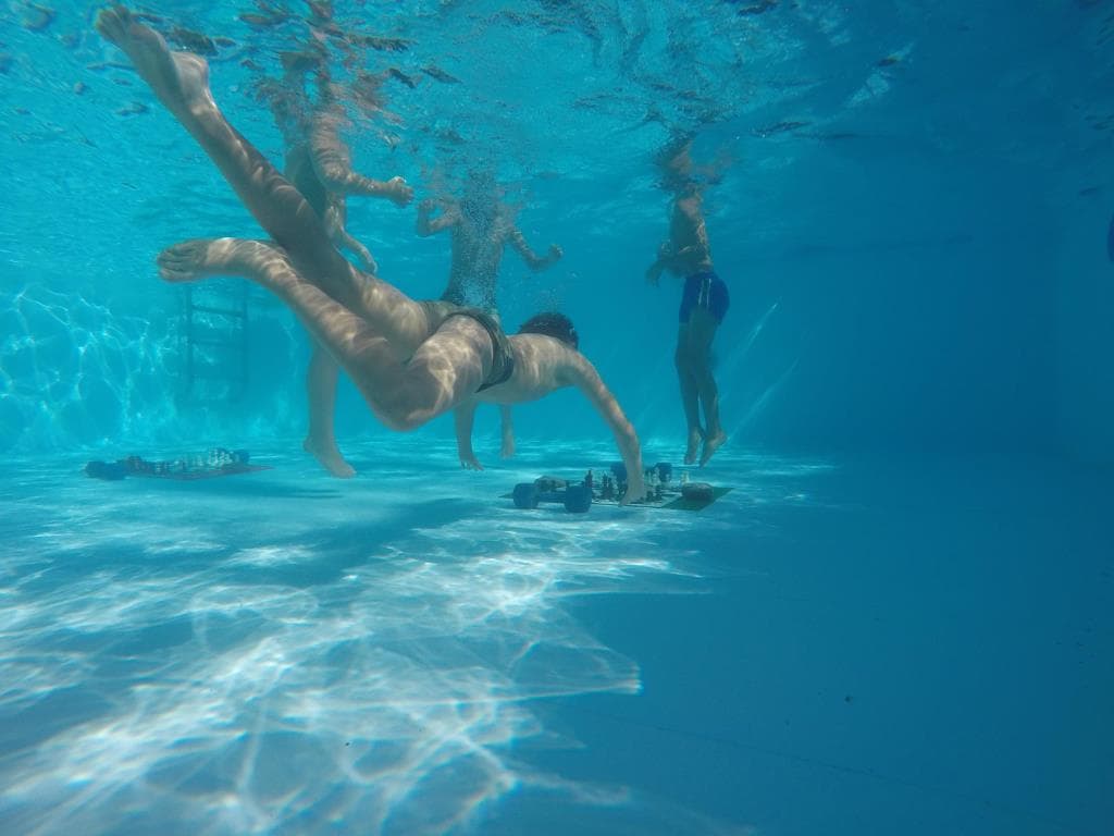 Chess Diving