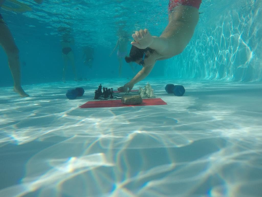 Chess Diving