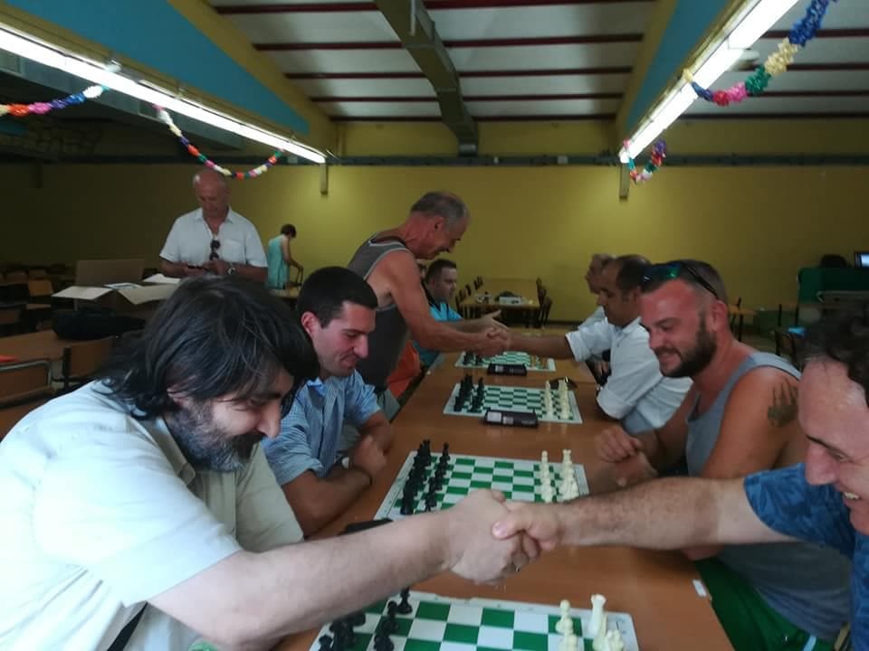 2° torneo di autofinanziamento al club 64.