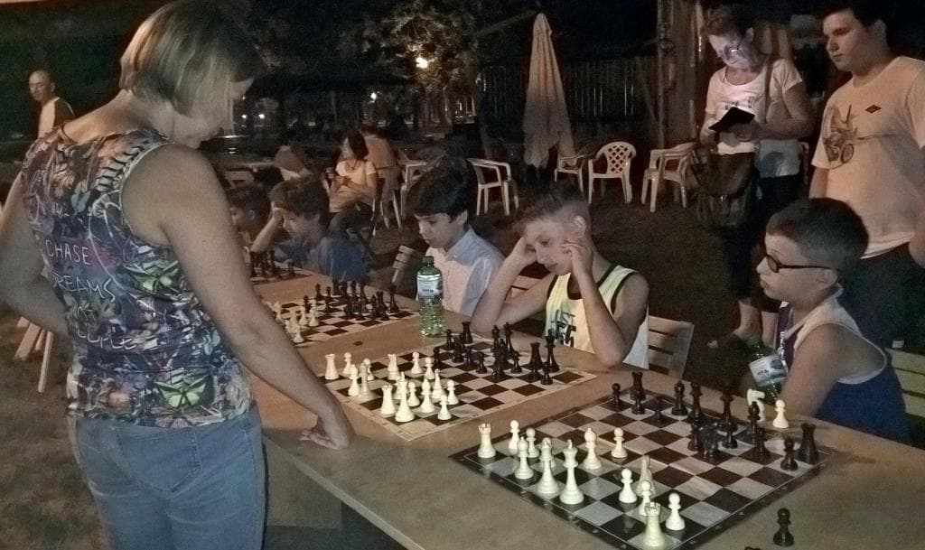 Simultanea del WGM Olga Zimina