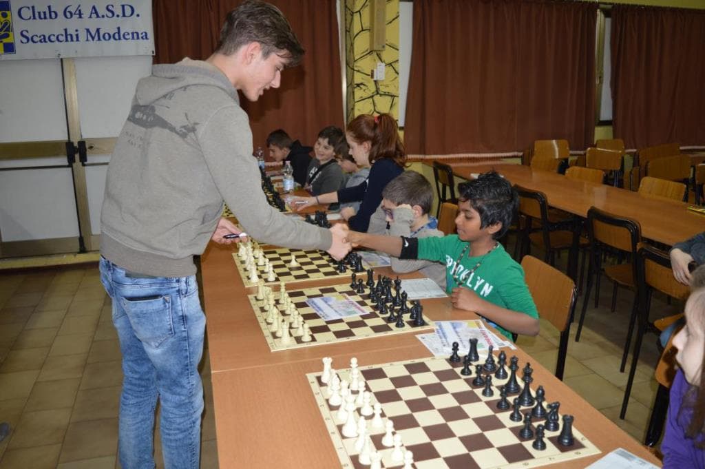 Simultanea con il GM Luca Moroni al #club64