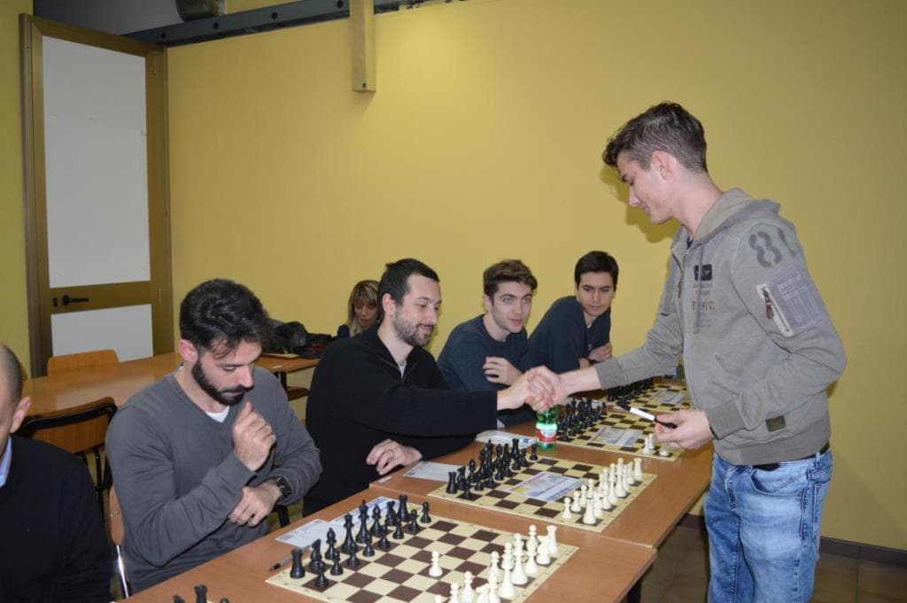 Simultanea con il GM Luca Moroni al #club64