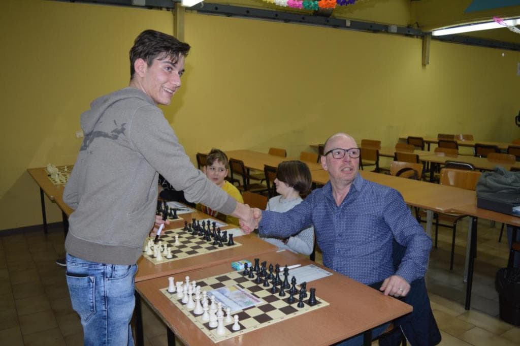 Simultanea con il GM Luca Moroni al #club64
