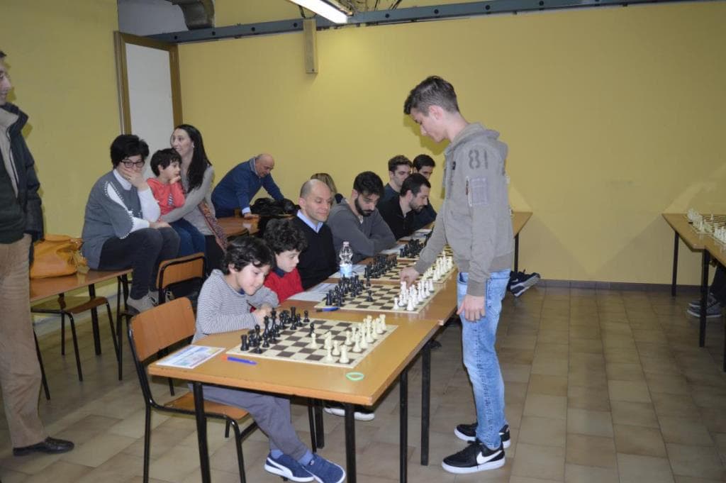 Simultanea con il GM Luca Moroni al #club64