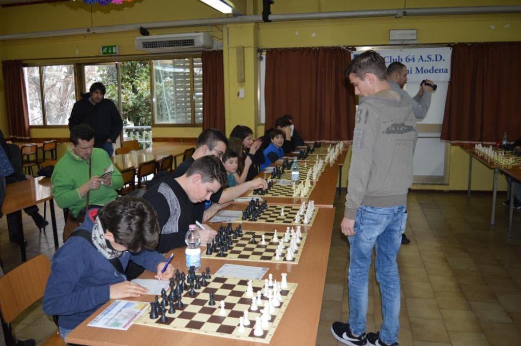 Simultanea con il GM Luca Moroni al #club64