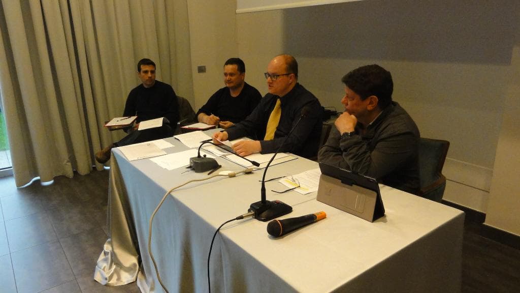 CIS serie Master 2015